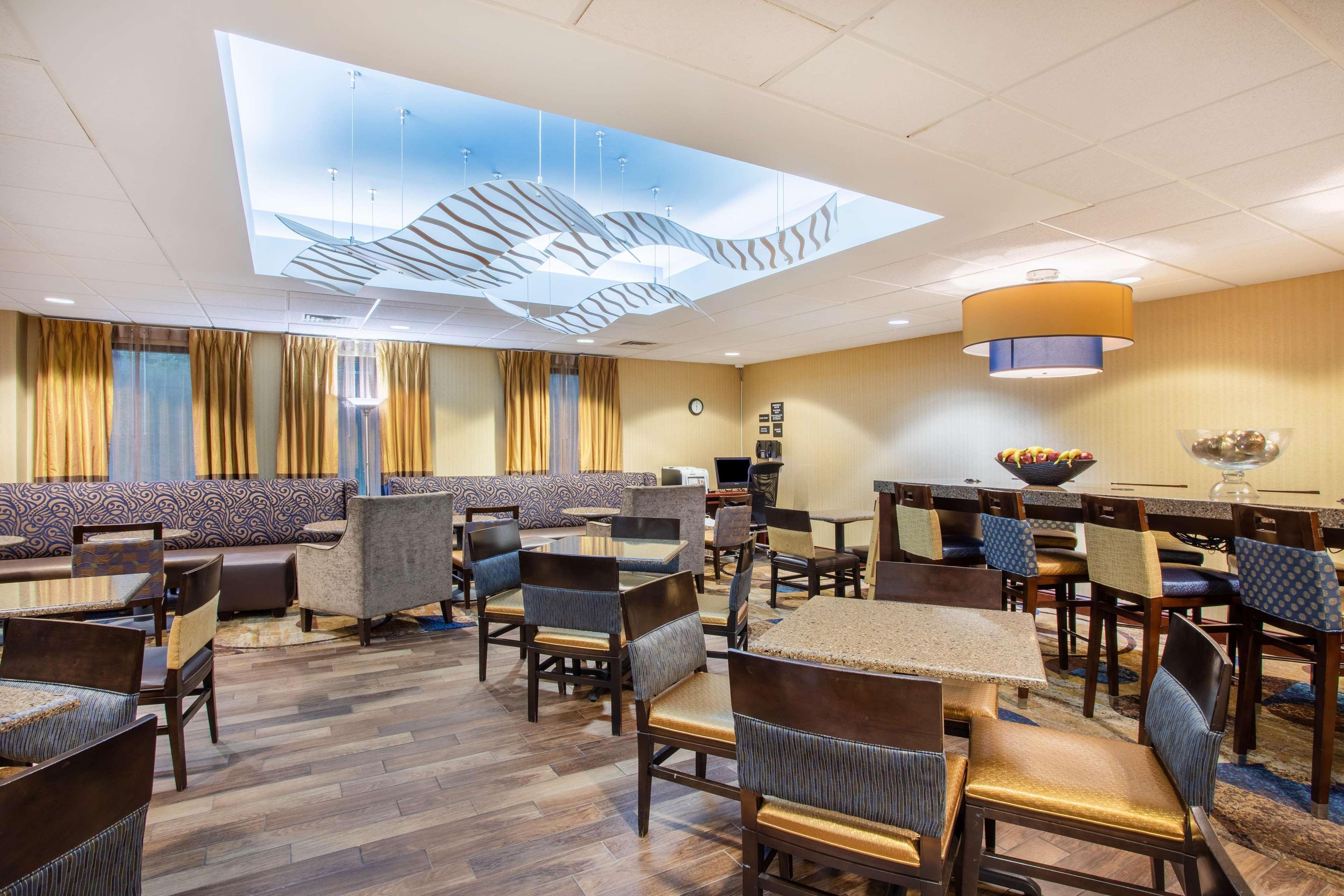 Hampton Inn Фішкілл Екстер'єр фото