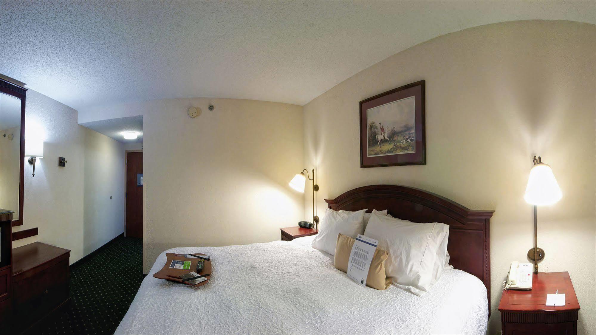 Hampton Inn Фішкілл Екстер'єр фото