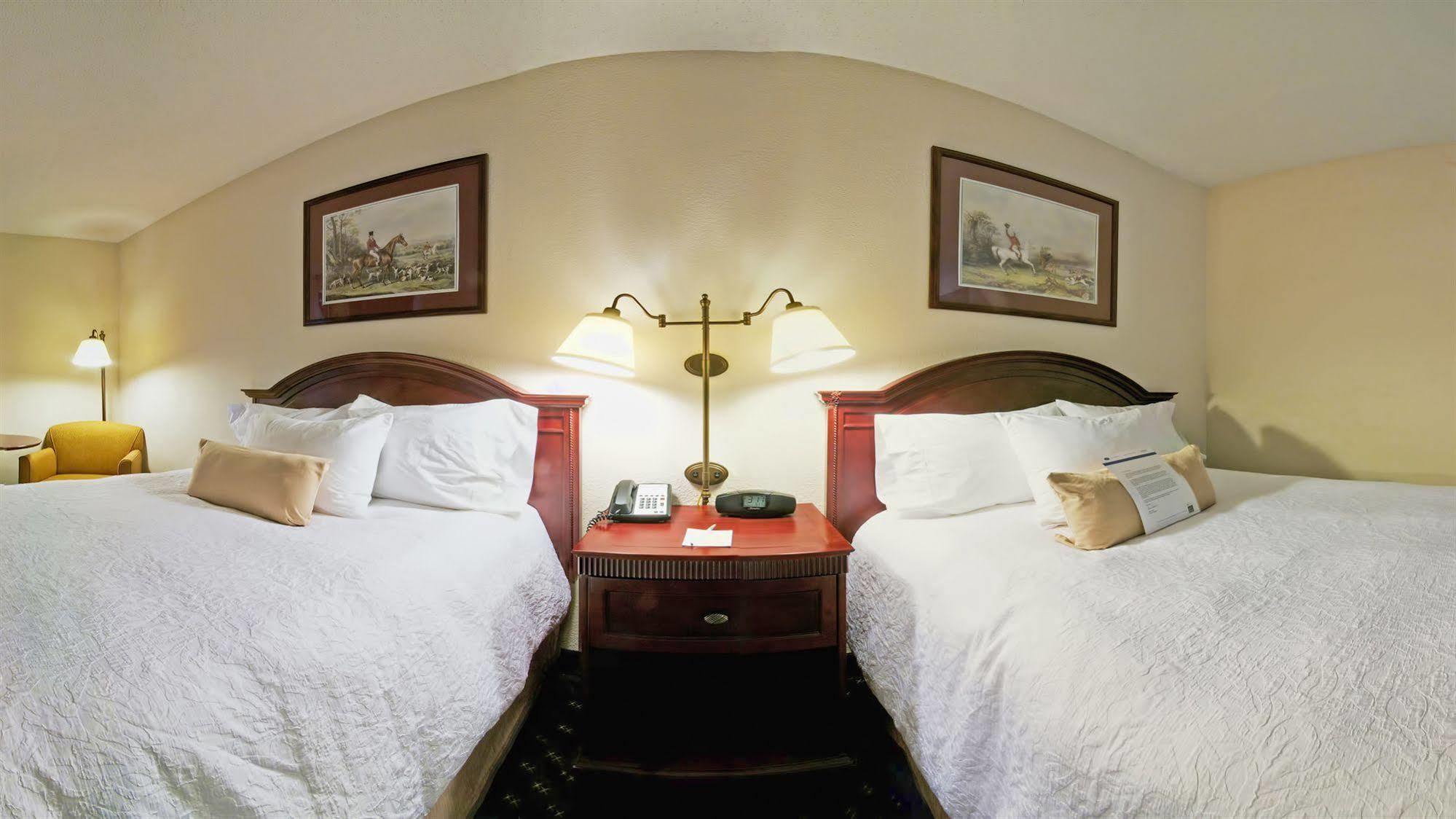 Hampton Inn Фішкілл Екстер'єр фото