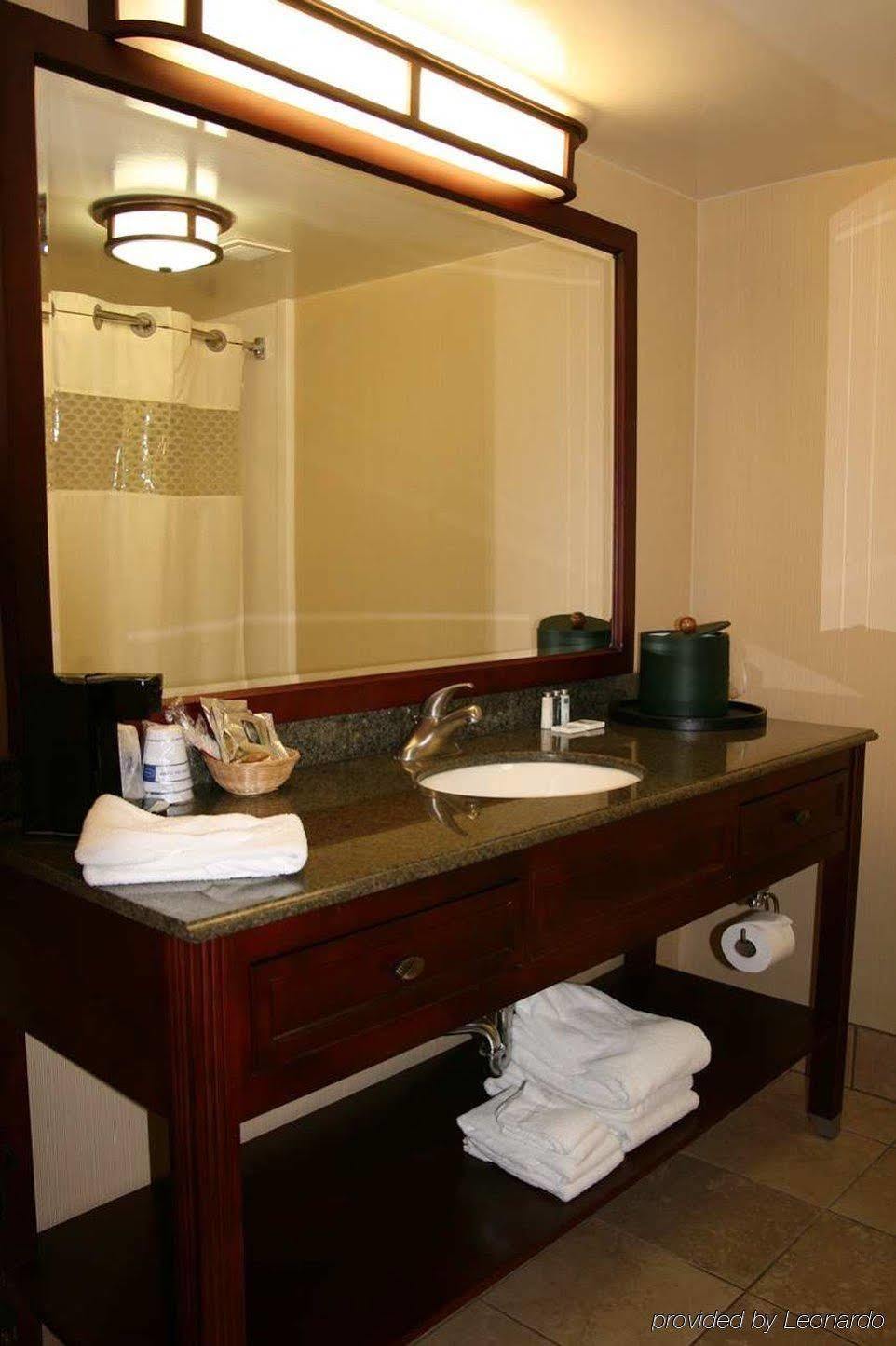 Hampton Inn Фішкілл Екстер'єр фото